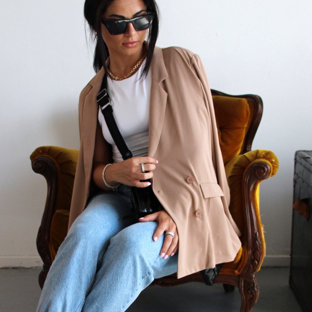 Beige summer blazer